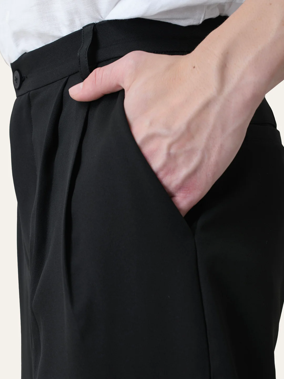 Black Solid Pleated Korean Pant - Image 5