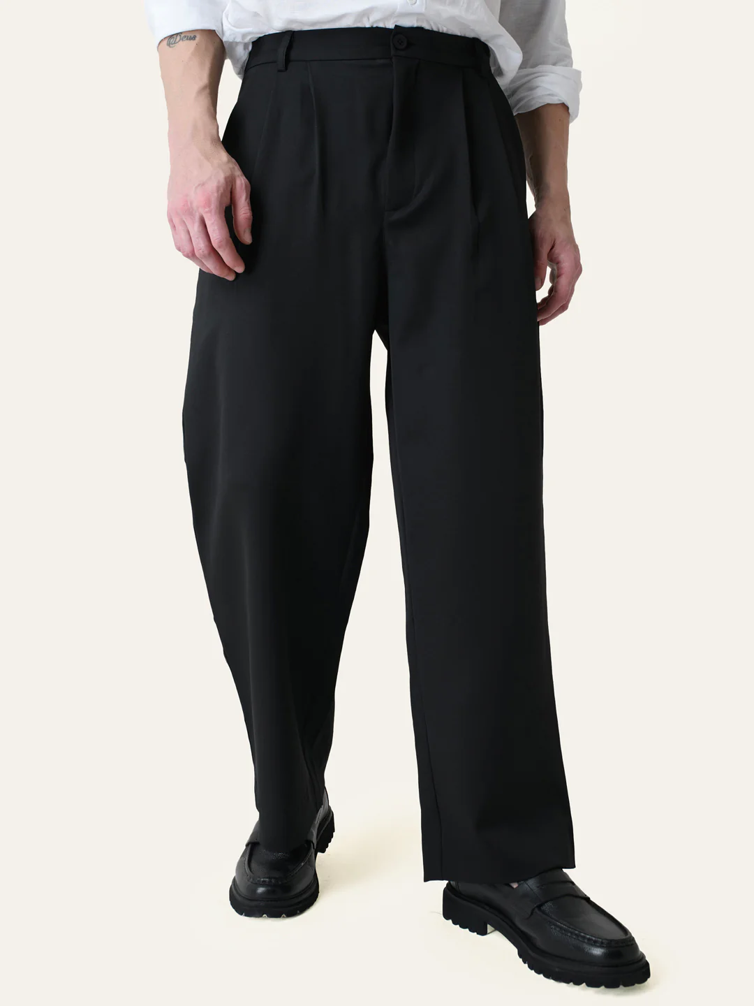 Black Solid Pleated Korean Pant - Image 7