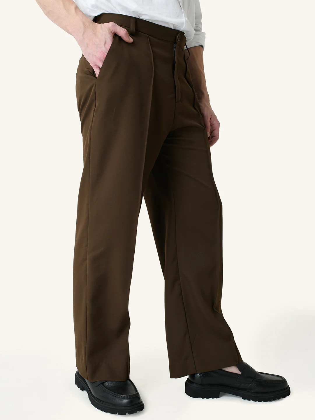Brown Solid Pintuck Korean Pants - Image 4