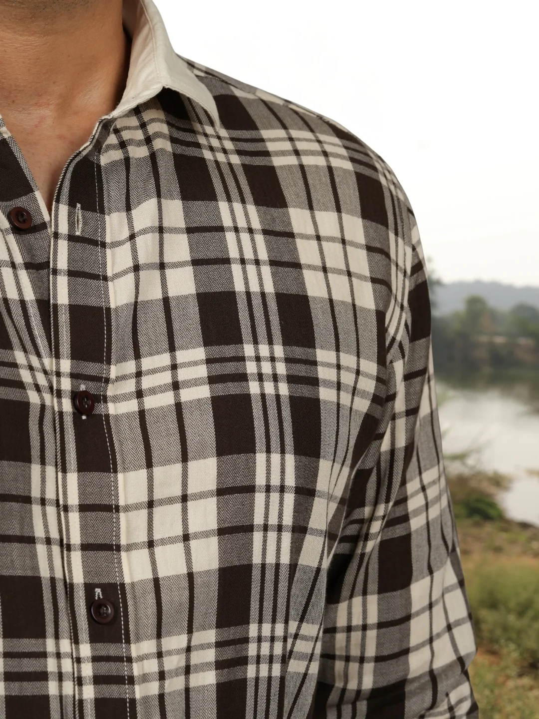 Contrast collar cotton Brown checks shirt - Image 3