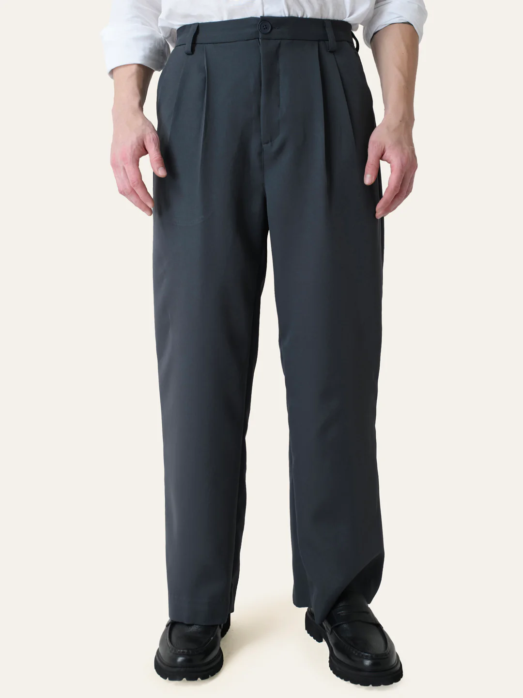 Dark Grey Solid Pleated Korean Pants - Image 4