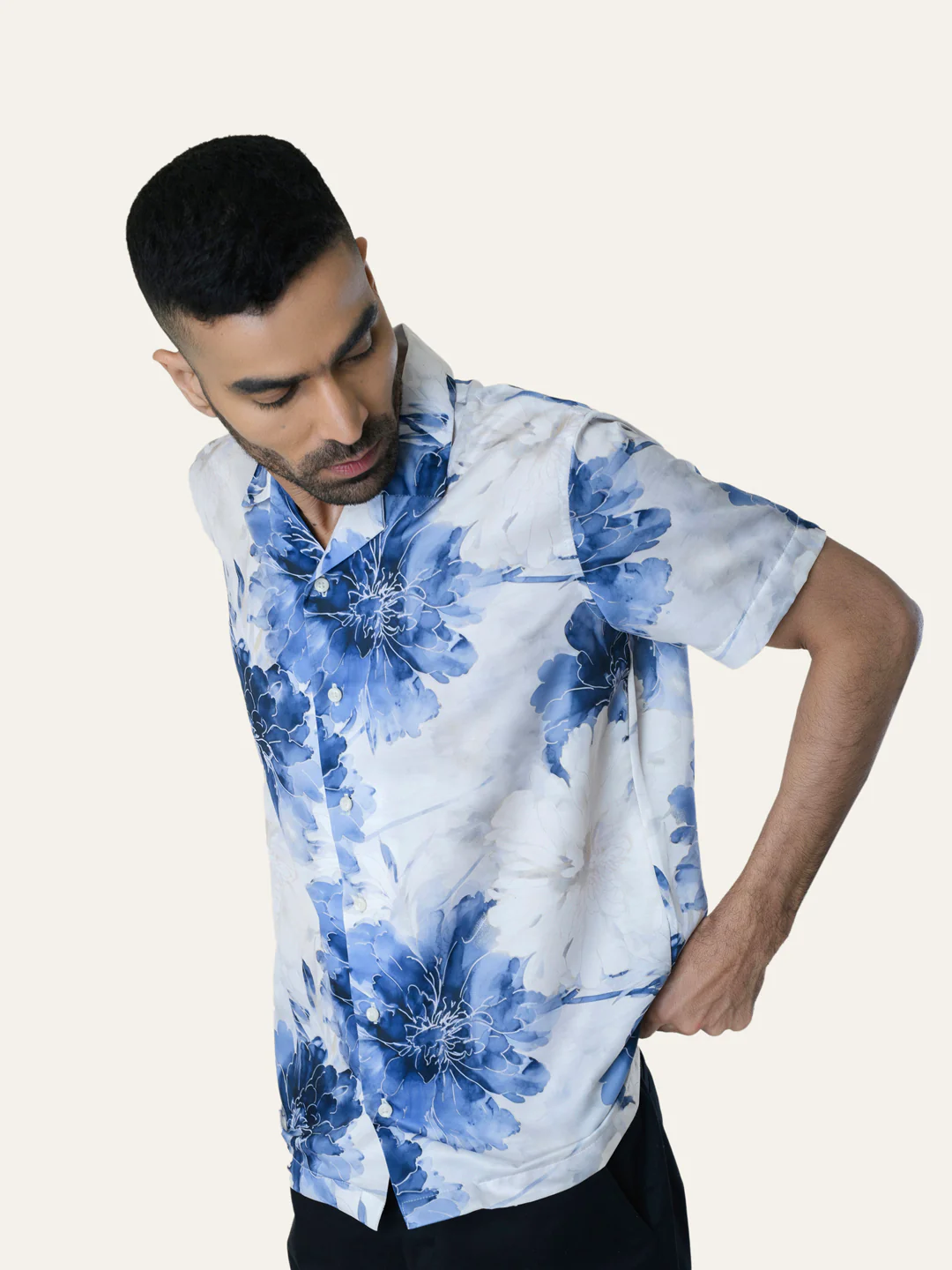 Off White Printed Rayon Shirt - Image 4